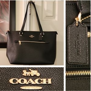 Coach Cross Grain Leather Gallery Tote